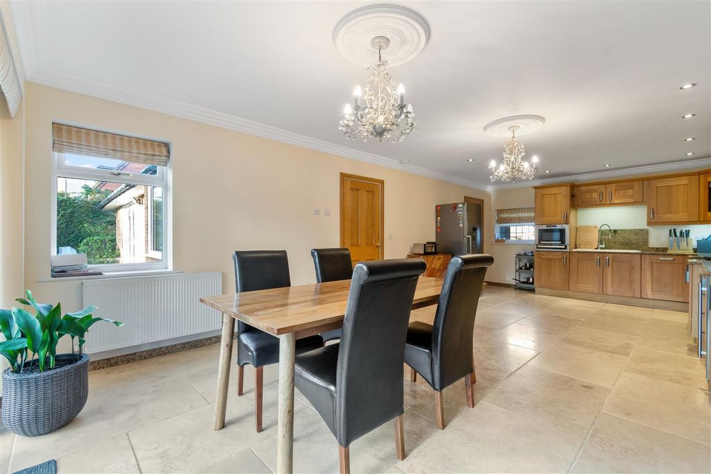 Property photo 3 of 39 Wil_8463-Hdr.Jpg