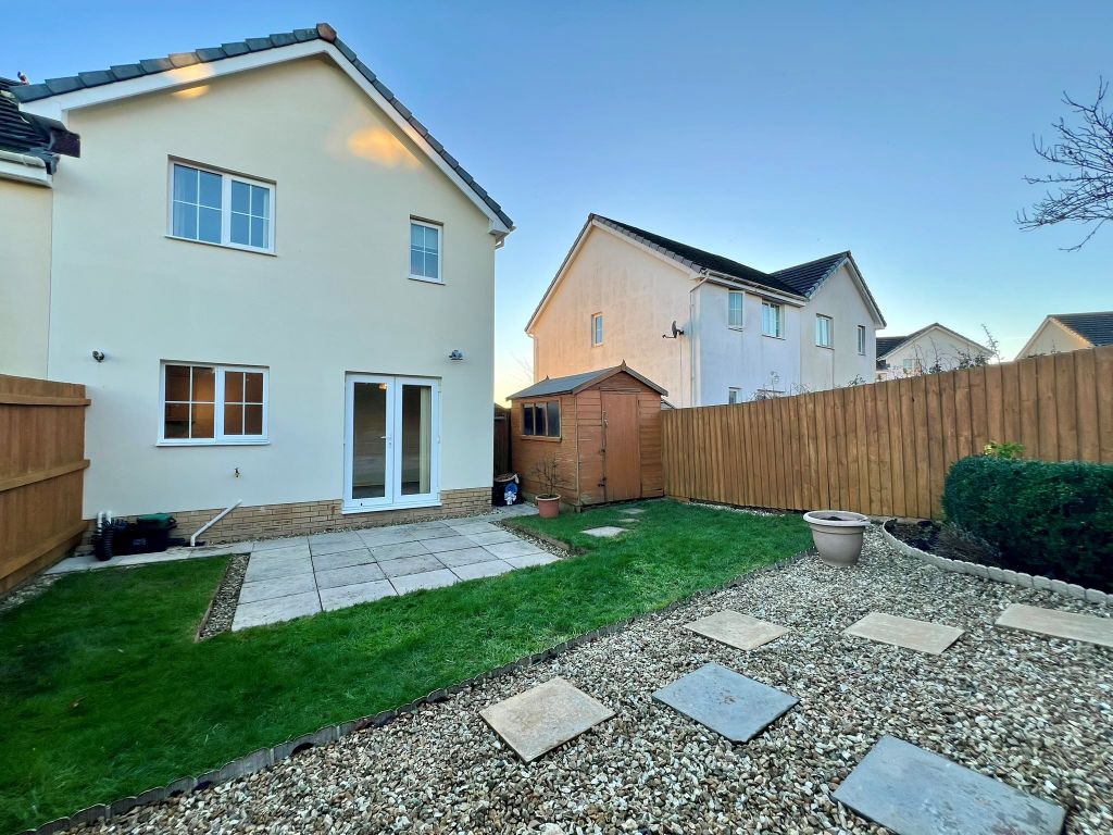 Property photo 2 of 17 Garden Aspect 2