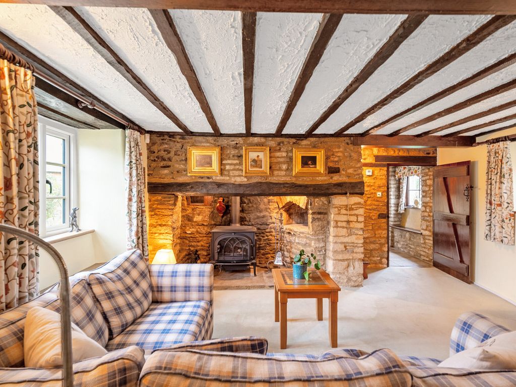 Property photo 2 of 26