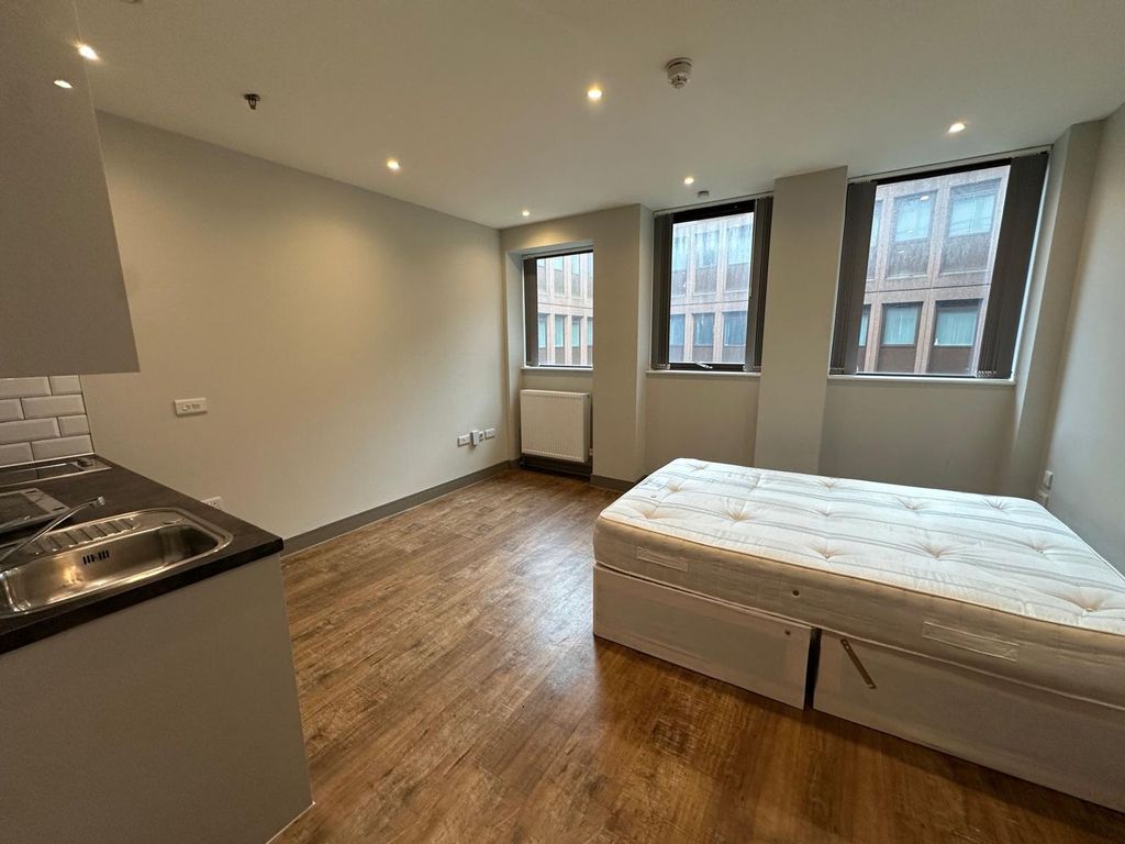 Property photo 1 of 3