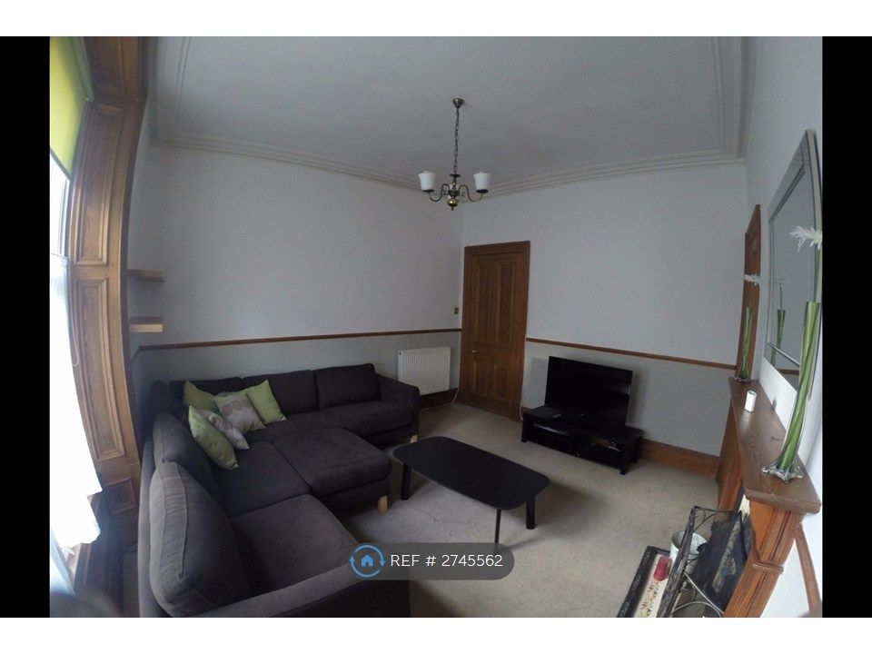 Property photo 2 of 9 Living Room