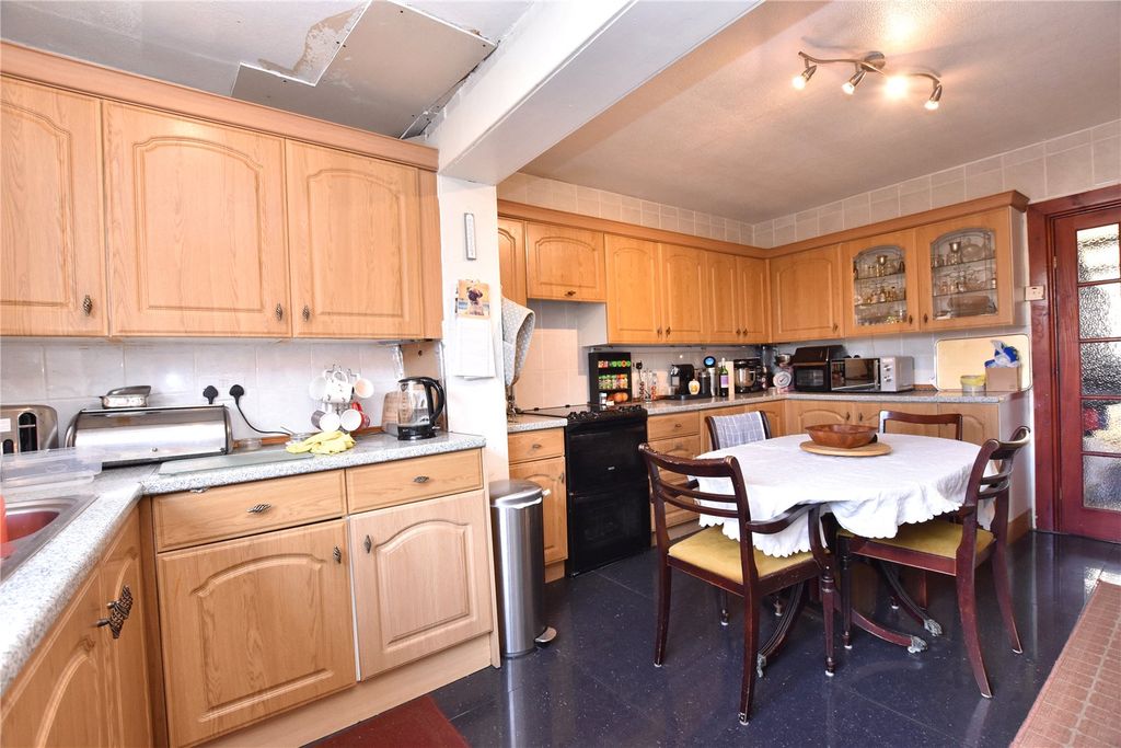 Property photo 3 of 17 Picture No. 25