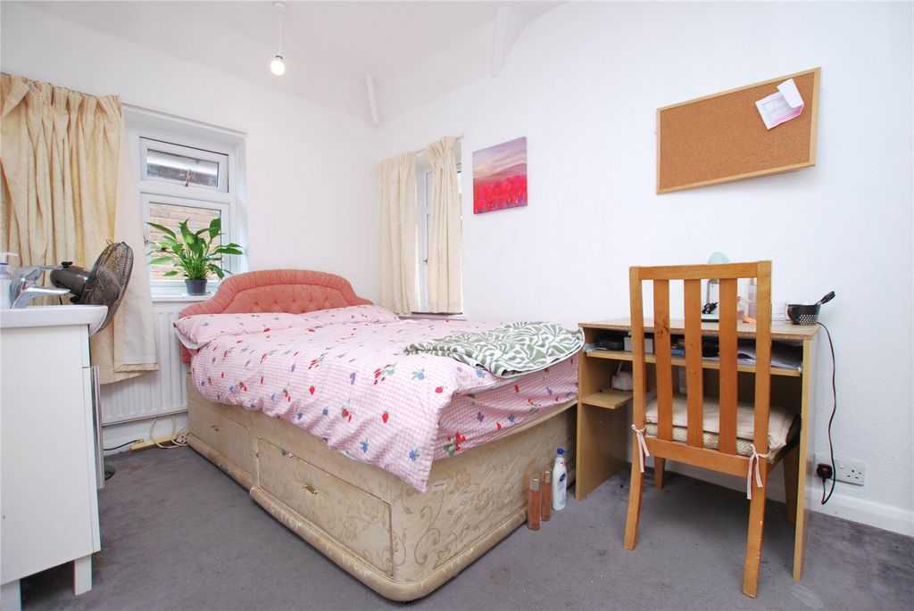 Property photo 3 of 8 Picture No. 04