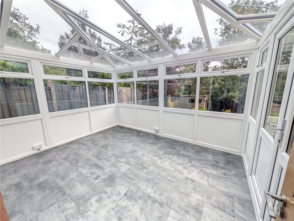 Property photo 2 of 12 Picture No. 28