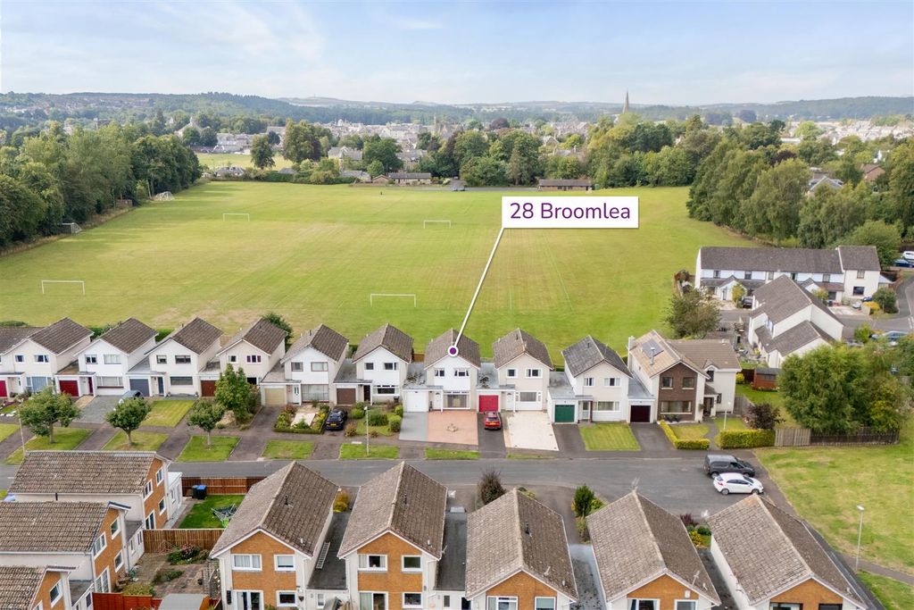 Property photo 2 of 17 28_Broomlea-01.Jpg