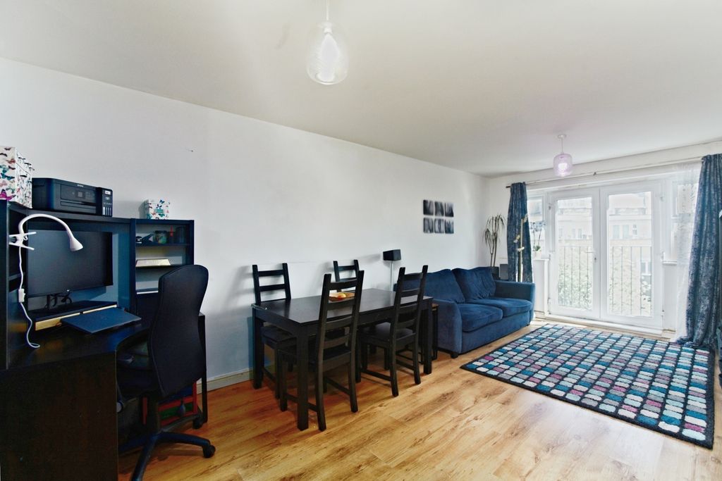 Property photo 2 of 18 Pbox-Img.Jpg