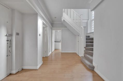 Property photo 2 of 29 85138_Flat_Dunstan_Road_London_Nw11_8Ag_4L_Img_12_0000_Max_476x317