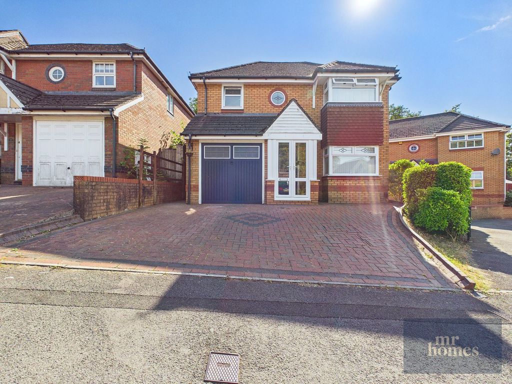 Property photo 1 of 36