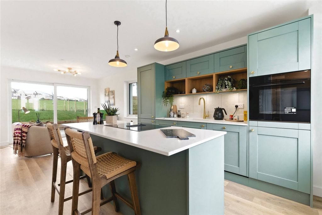 Property photo 2 of 15 Kitchen
