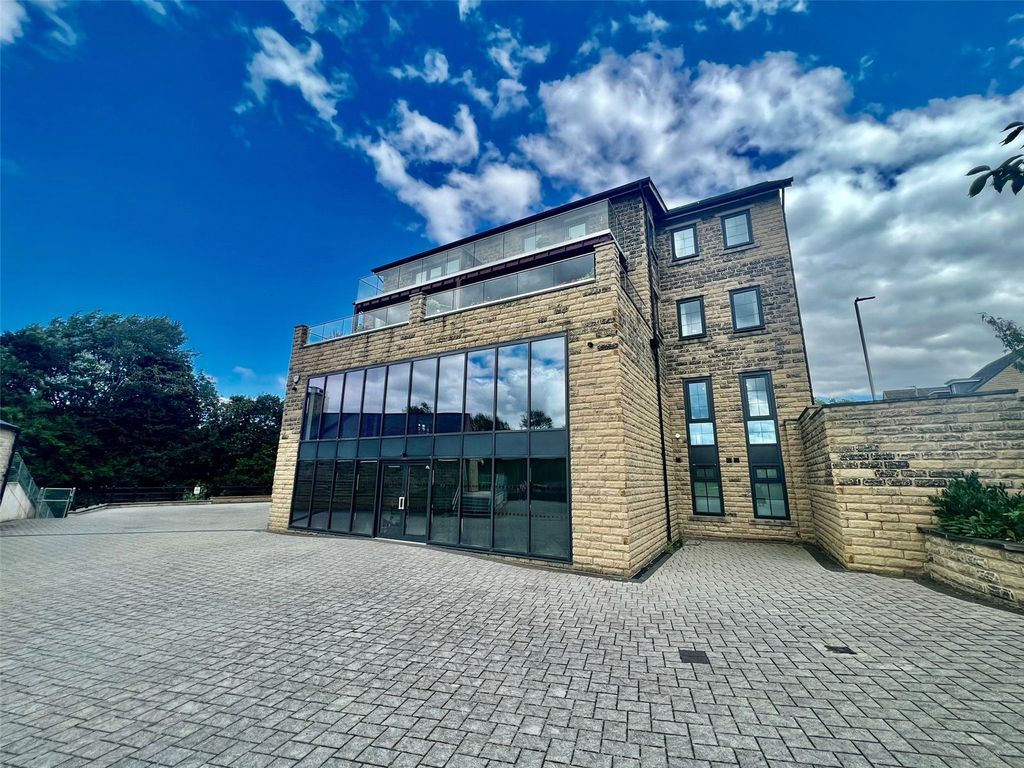 Property photo 1 of 14 Picture No. 15