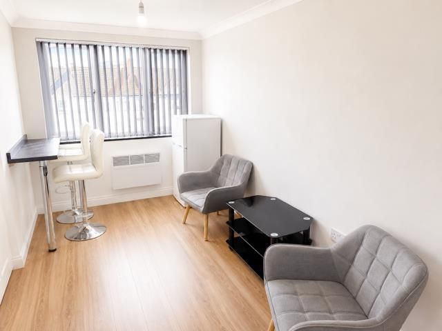 Property photo 2 of 4 9 Heaton 3 .Png