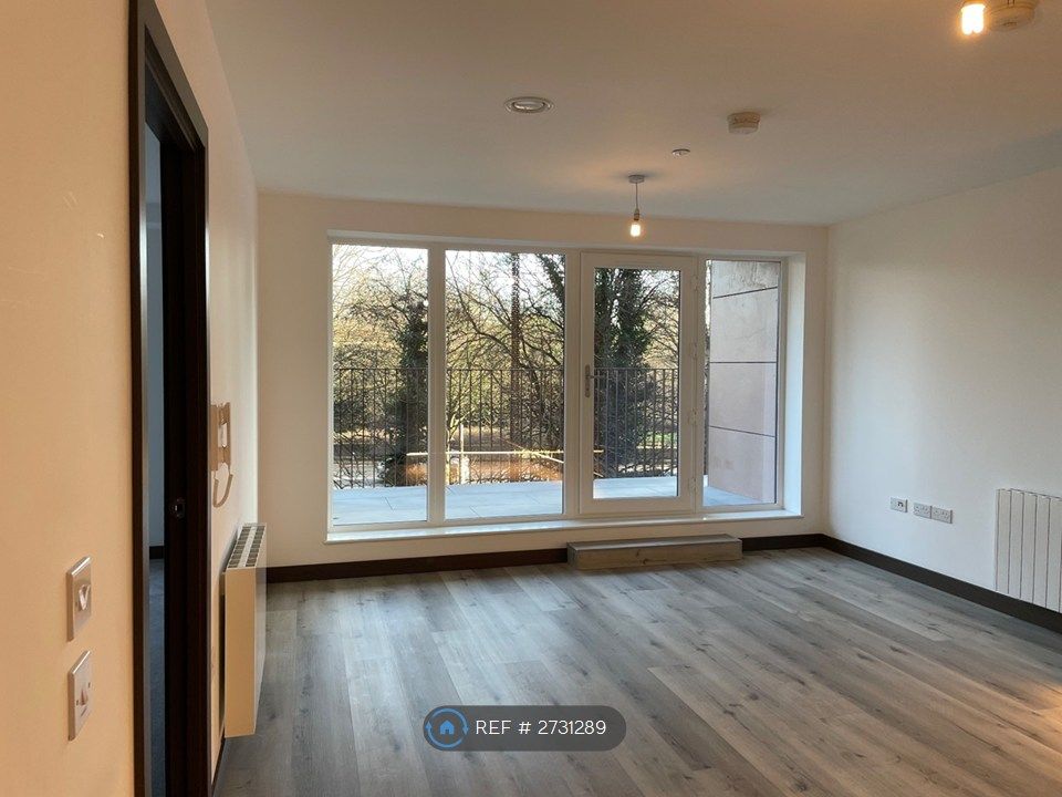 Property photo 2 of 22