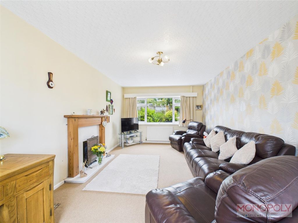 Property photo 2 of 43 Cam01943G0-Pr0450-Still023.Jpg