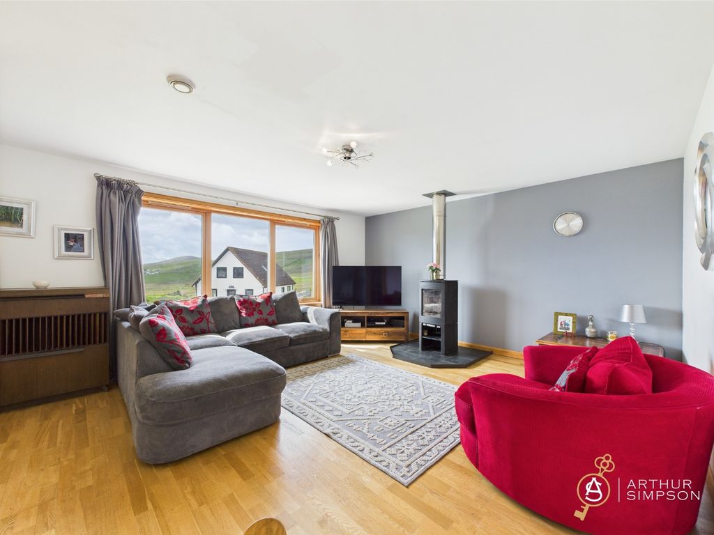 Property photo 2 of 38 4182907