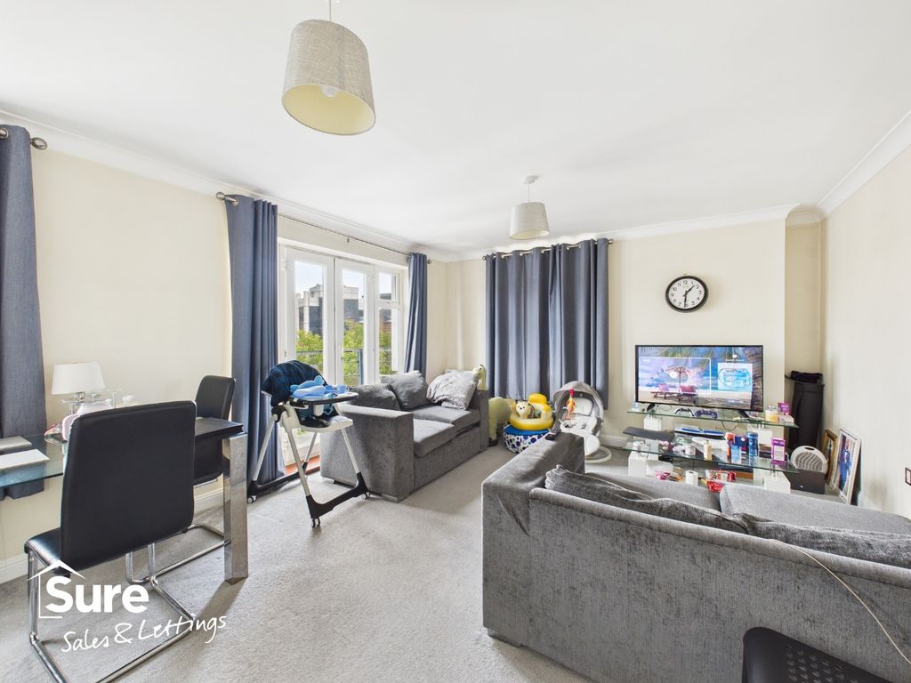 Property photo 1 of 21 4395281