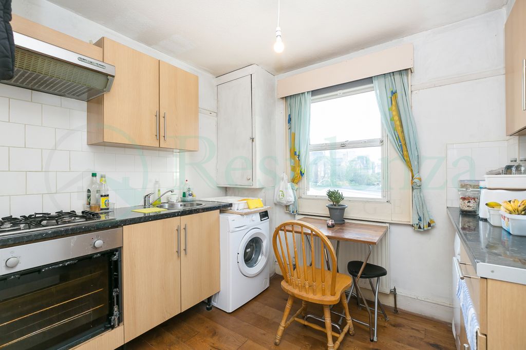 Property photo 1 of 4