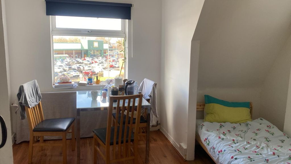 Property photo 2 of 4