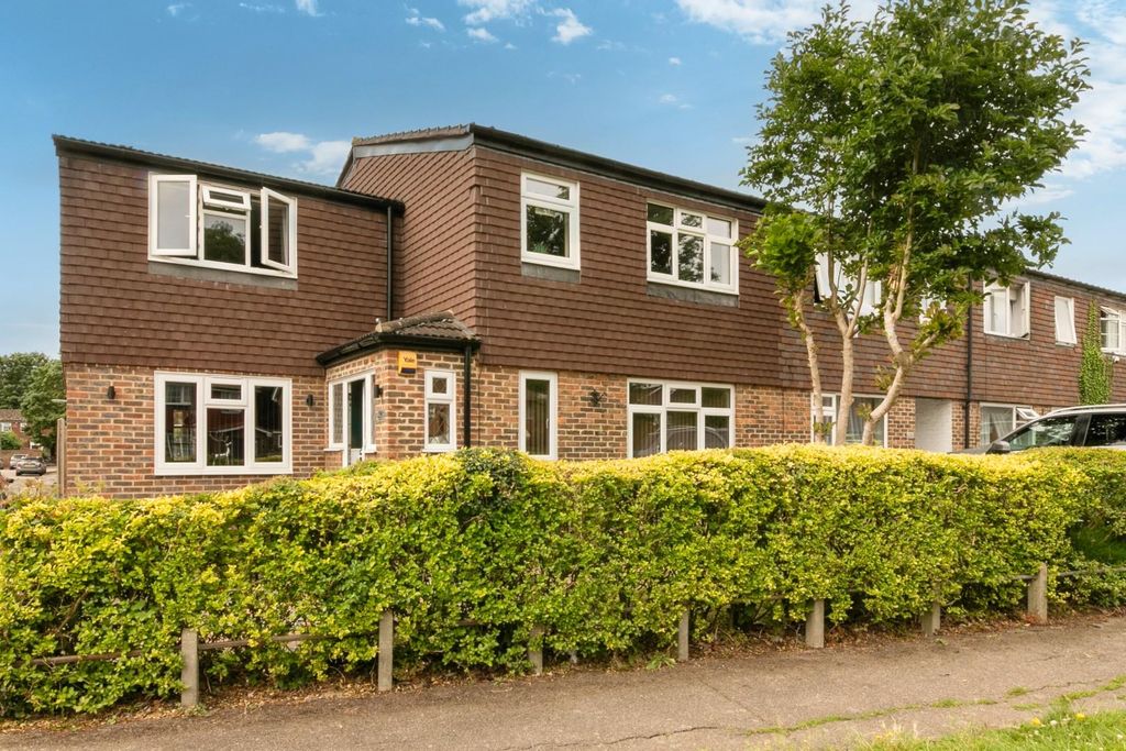Property photo 1 of 22 Hollymoor Lane