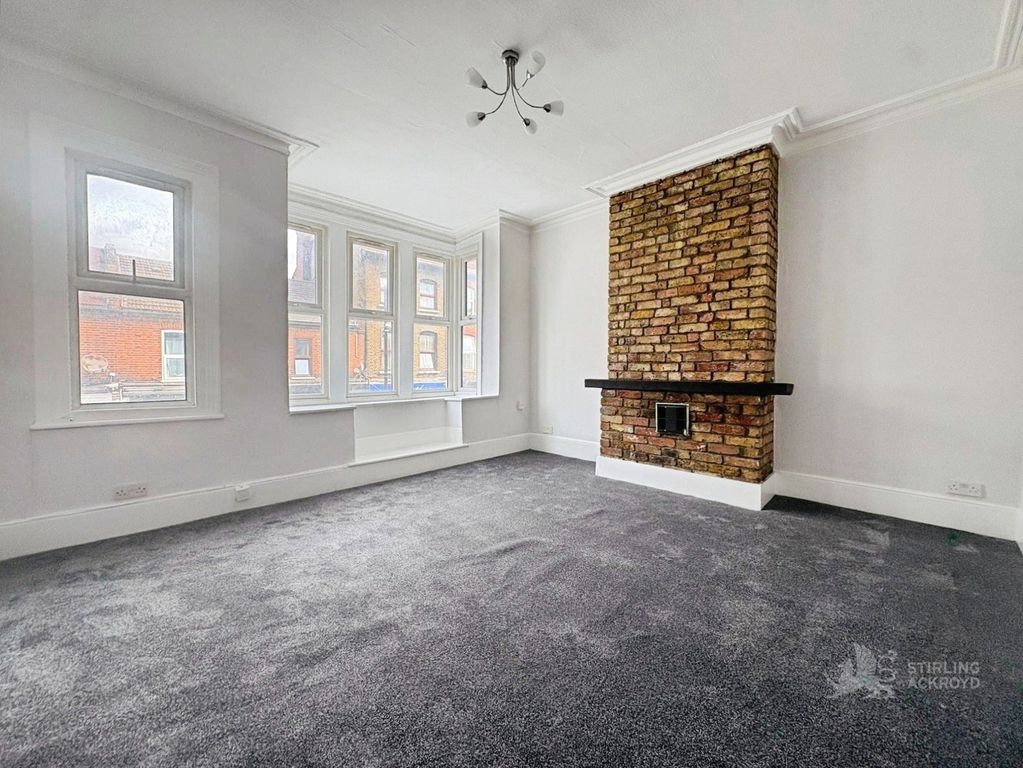 Property photo 2 of 9 Reception Room