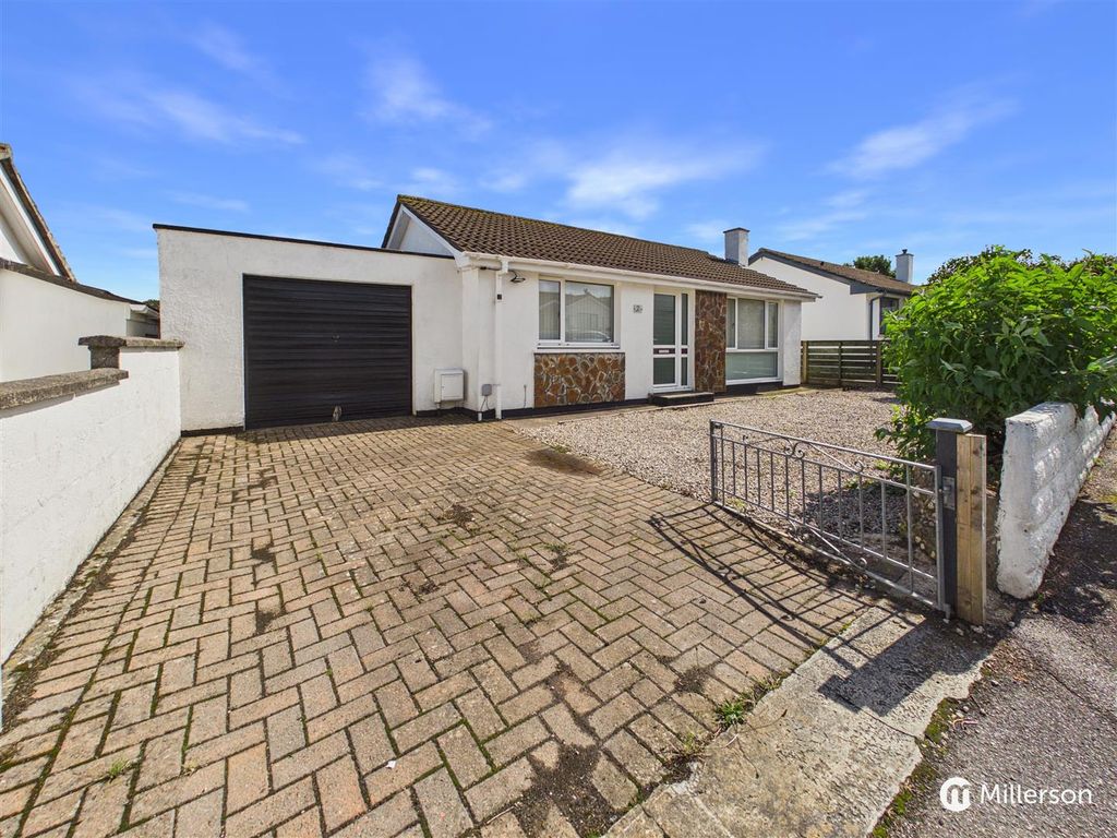 Property photo 1 of 12 Outside