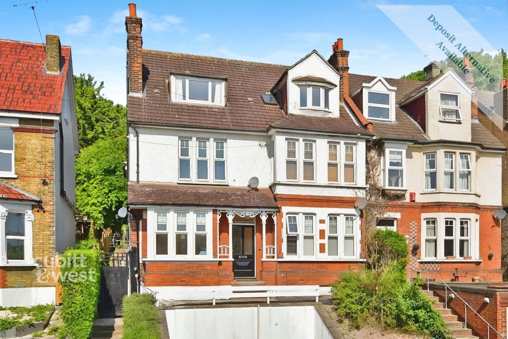 Property photo 3 of 10 8Fa9Eff1-901G1Icg