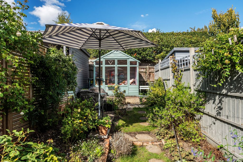 Property photo 2 of 24 Photo 17