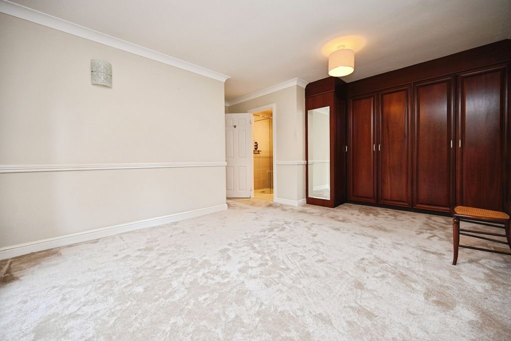 Additional image 12 of 3 bed flat for saleThe Wickets, Studley Road, Ripon HG4