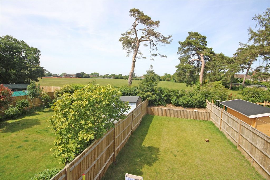 Property photo 2 of 13 Picture No. 08