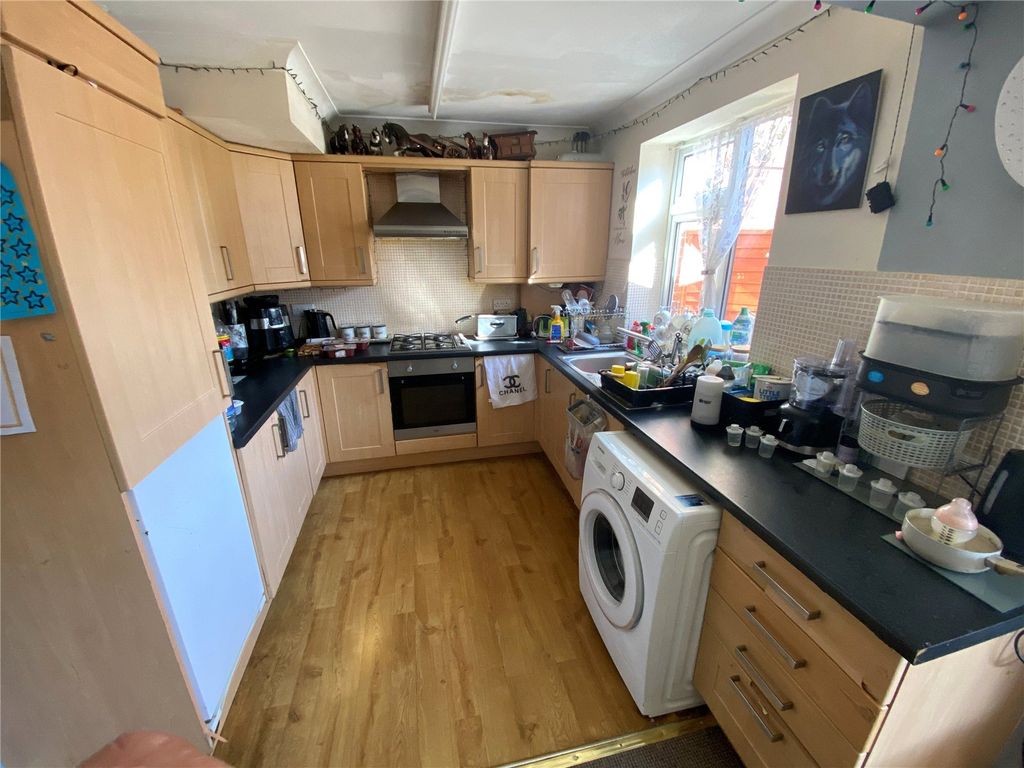 Property photo 3 of 10 Picture No. 02