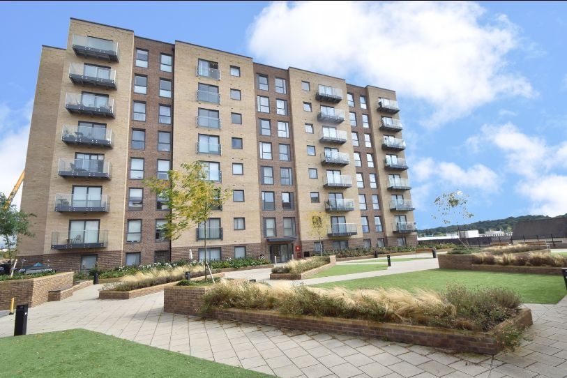 Property photo 1 of 7 3158400