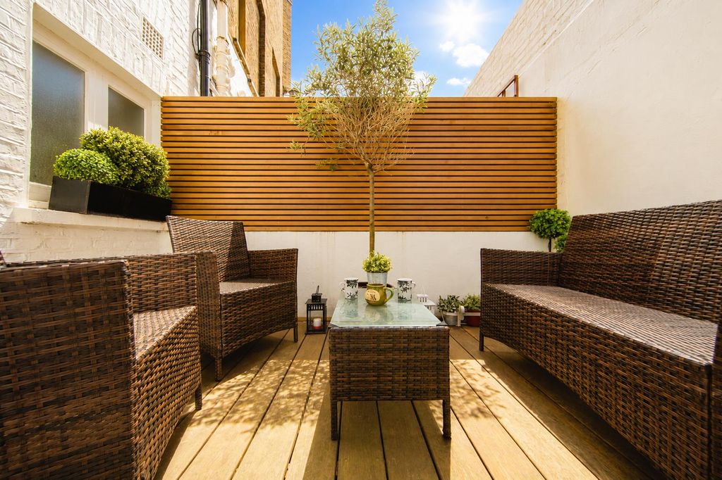 Property photo 3 of 19 Chat Gpt Lennox 24.Png