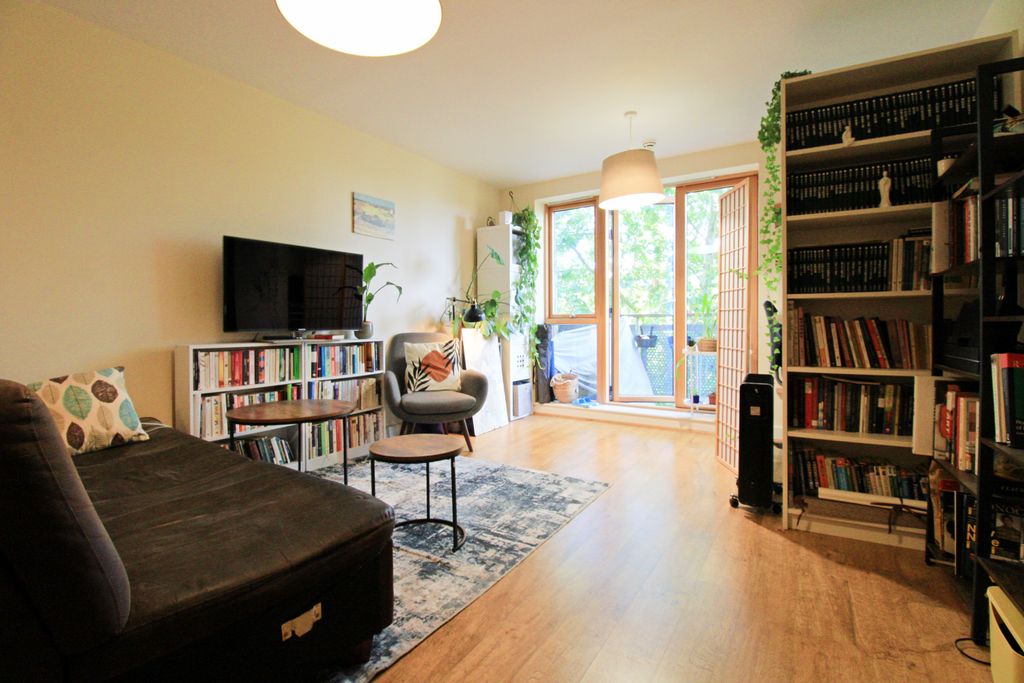 Property photo 1 of 8 Img_7728