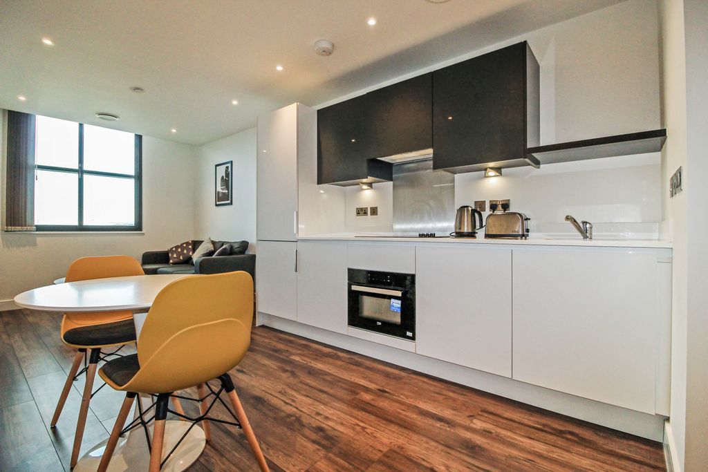 Property photo 3 of 18 Gallery