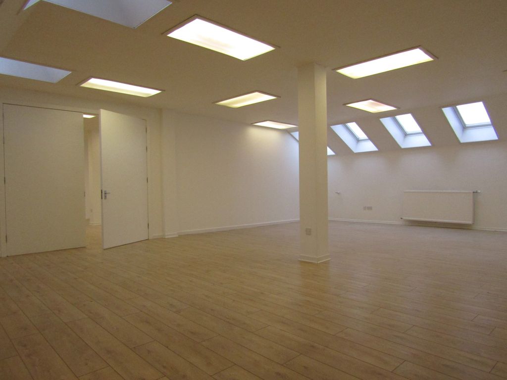 Property photo 3 of 7 Gallery