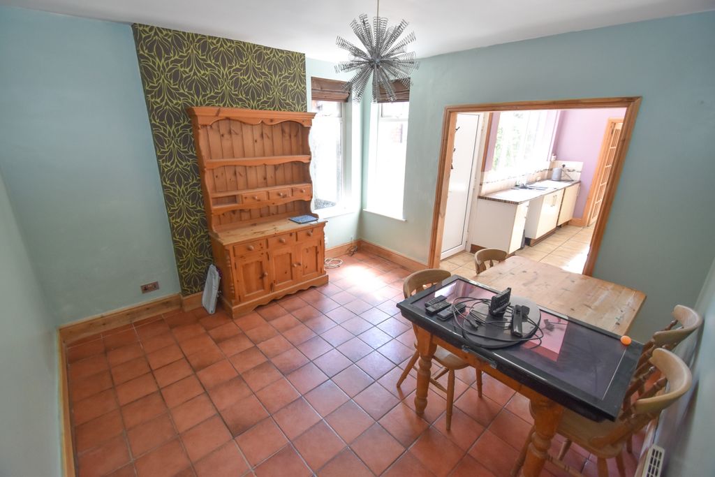 Property photo 3 of 12 Dining Room