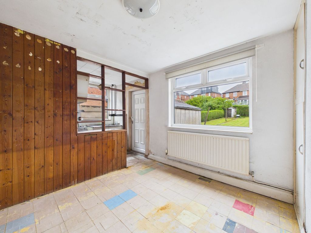 Property photo 3 of 14 Dining Room