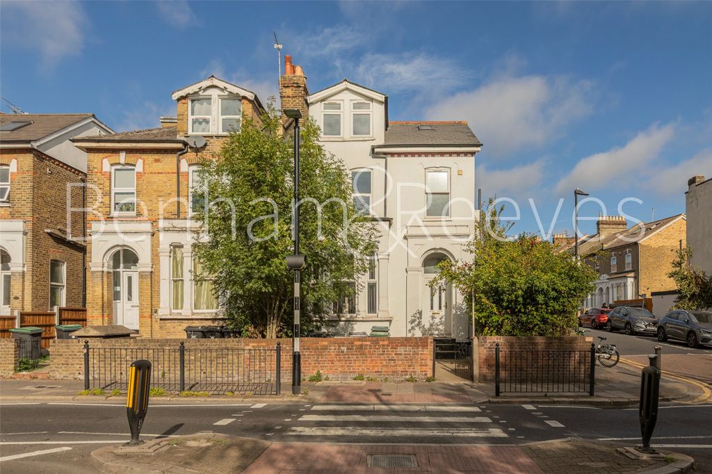Property photo 1 of 25 Picture No. 22
