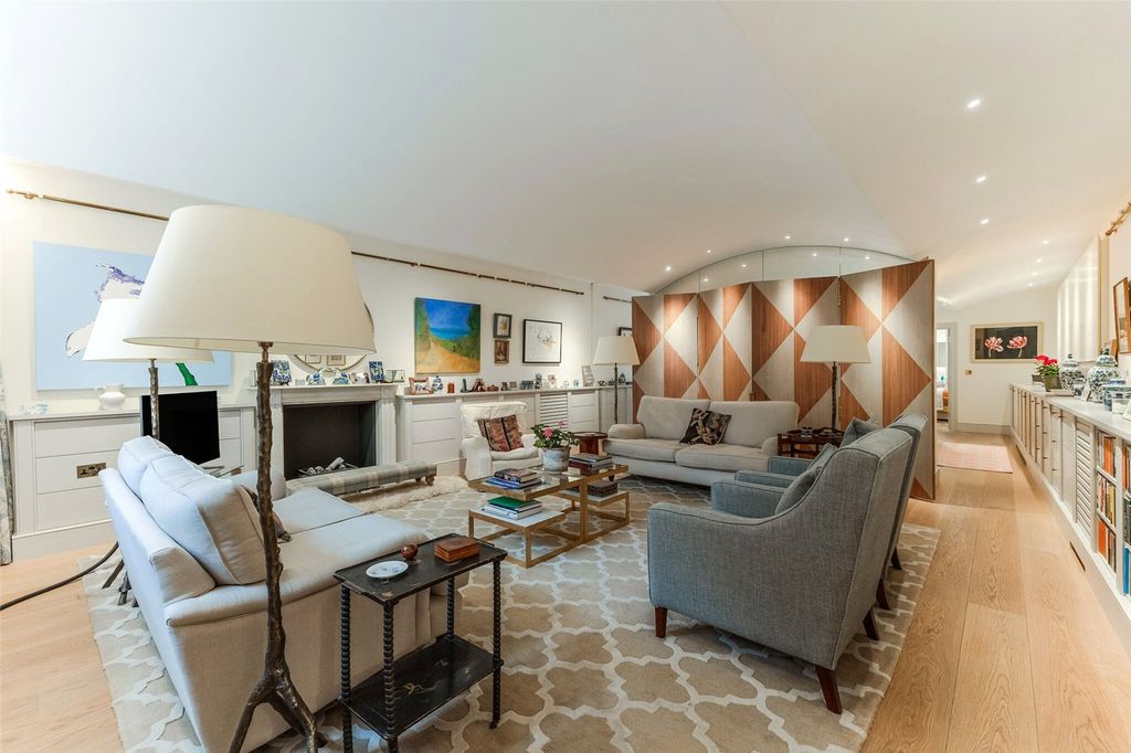 Property photo 1 of 17 Reception Room