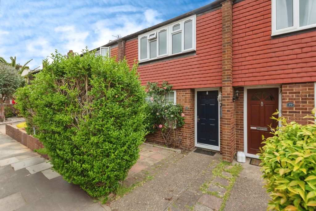 Property photo 1 of 20