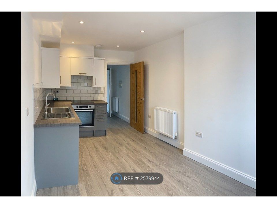 Property photo 2 of 13 Kitchen