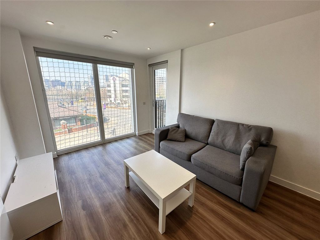 Property photo 2 of 17 Picture 2