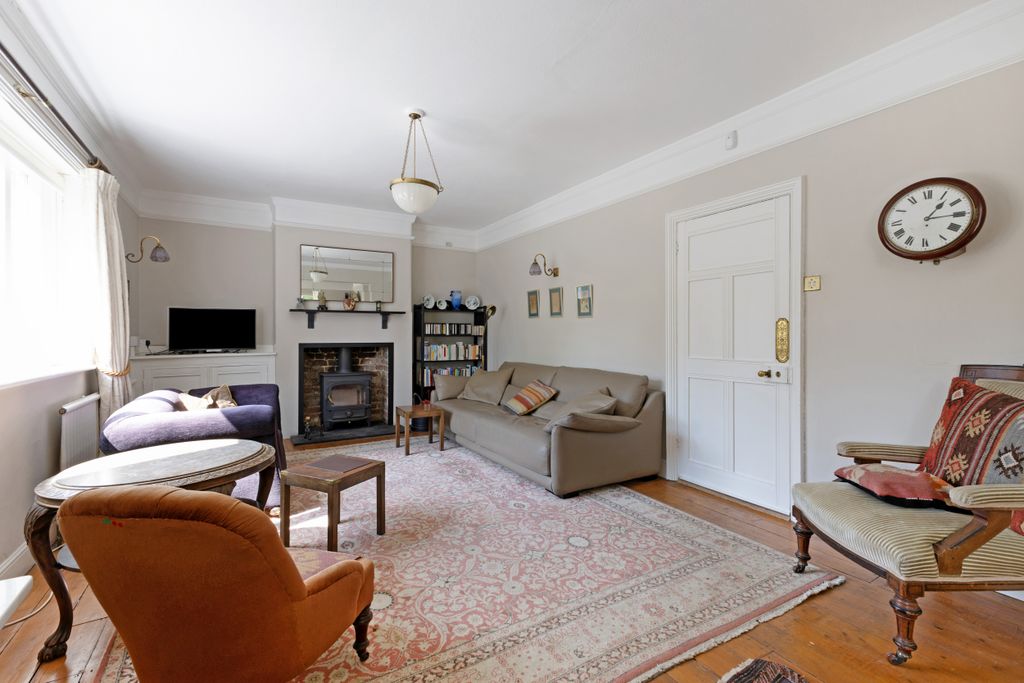 Property photo 2 of 24