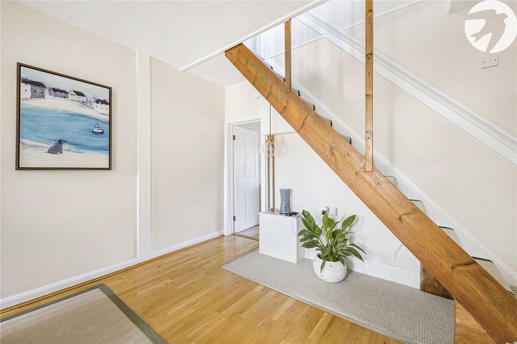 Property photo 3 of 34 Robinson Jackson