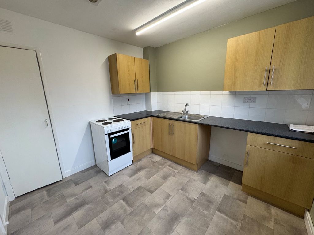 Property photo 3 of 6 Picture No. 06