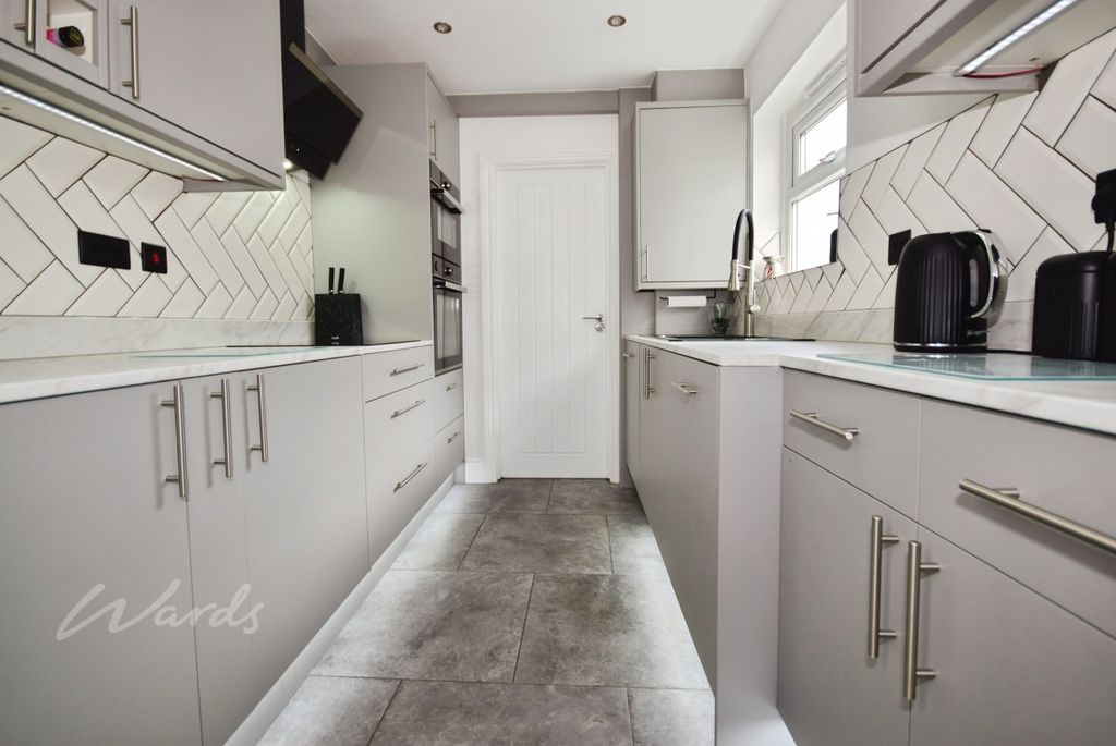 Property photo 2 of 12 Upper Luton Kitchen