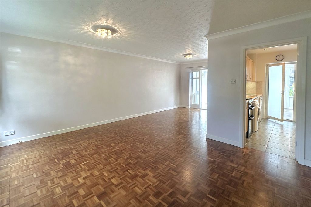 Property photo 2 of 10 Picture No. 21