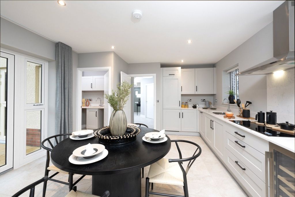 Property photo 3 of 16 Kitchen Diner