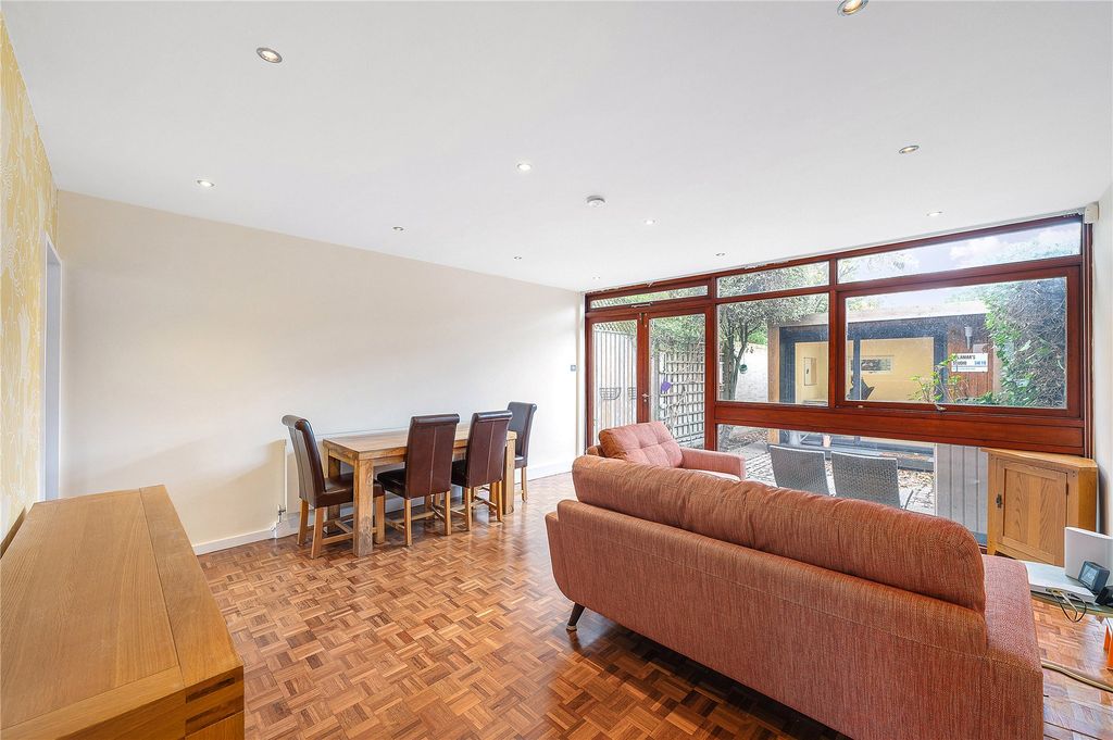 Property photo 3 of 9 Picture No. 05