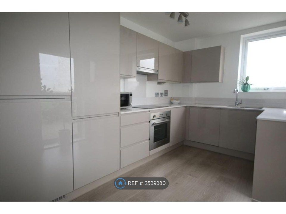 Property photo 2 of 10 Kitchen With Integrated Appliances