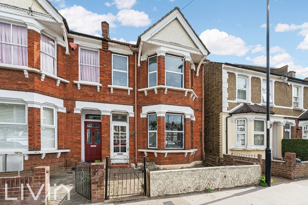 Property photo 1 of 16 1